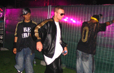 pokora et le moeuf